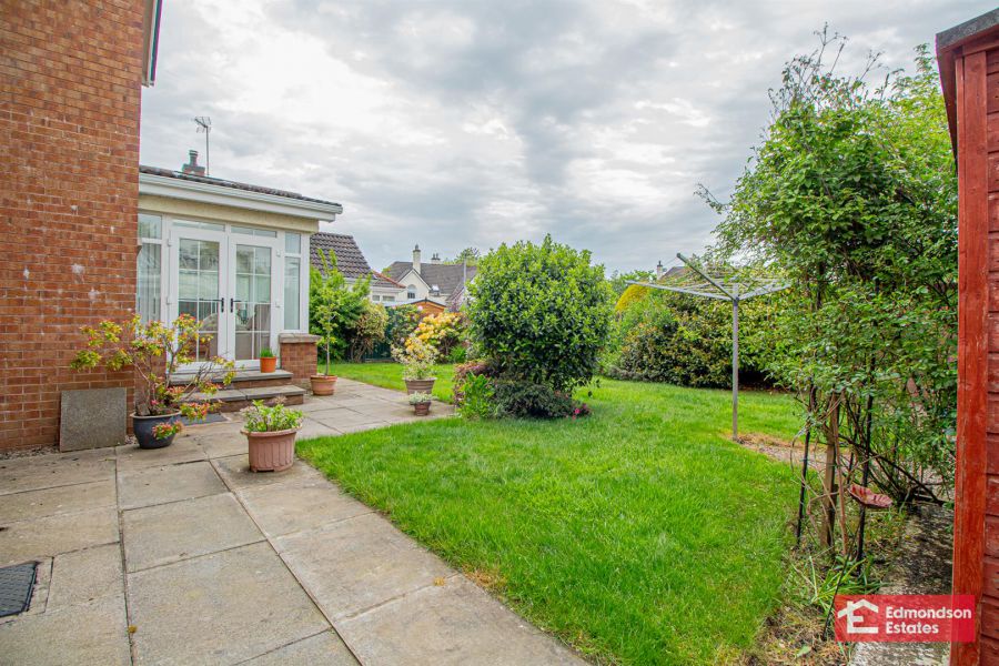 52 Tullymore Dale