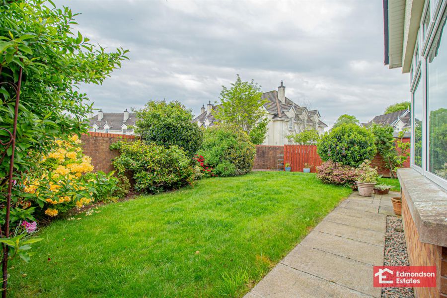 52 Tullymore Dale