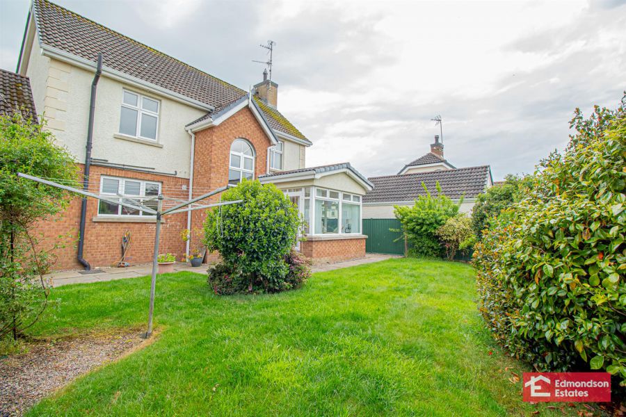 52 Tullymore Dale