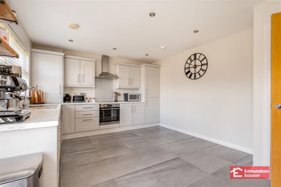 27 Quarry Hill