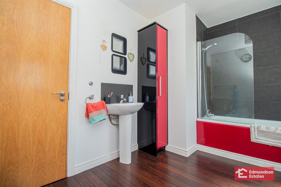 7 Springmount Mews