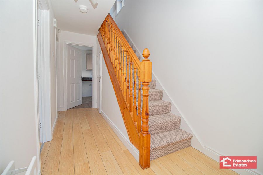 21 Dicksons Hill