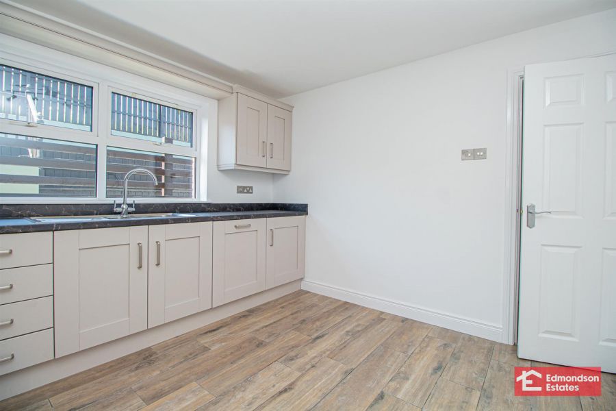 21 Dicksons Hill