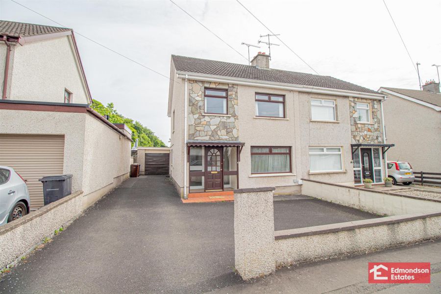 29 Tullymore Park