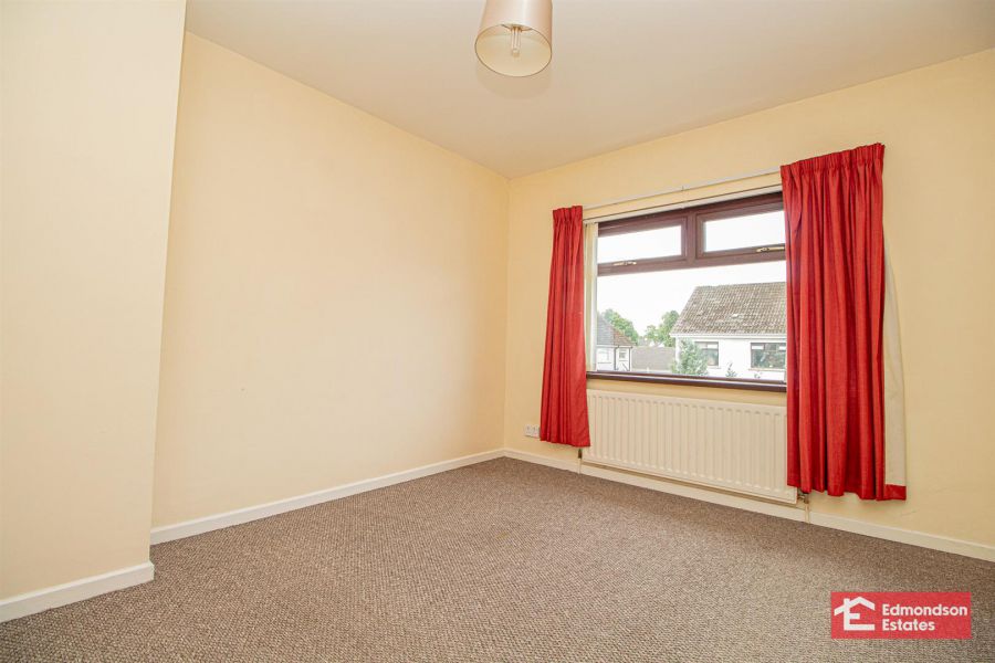 29 Tullymore Park