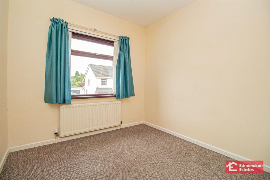 29 Tullymore Park