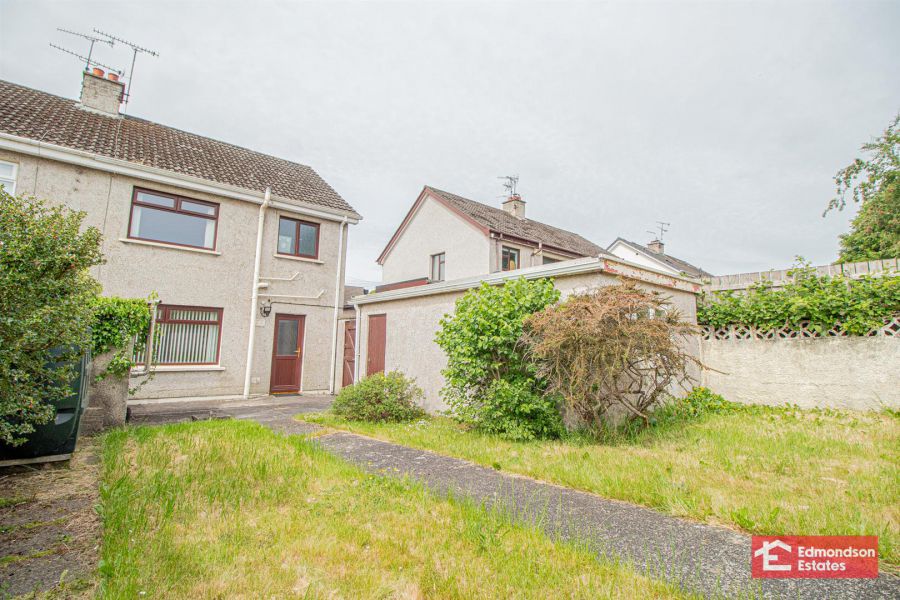29 Tullymore Park
