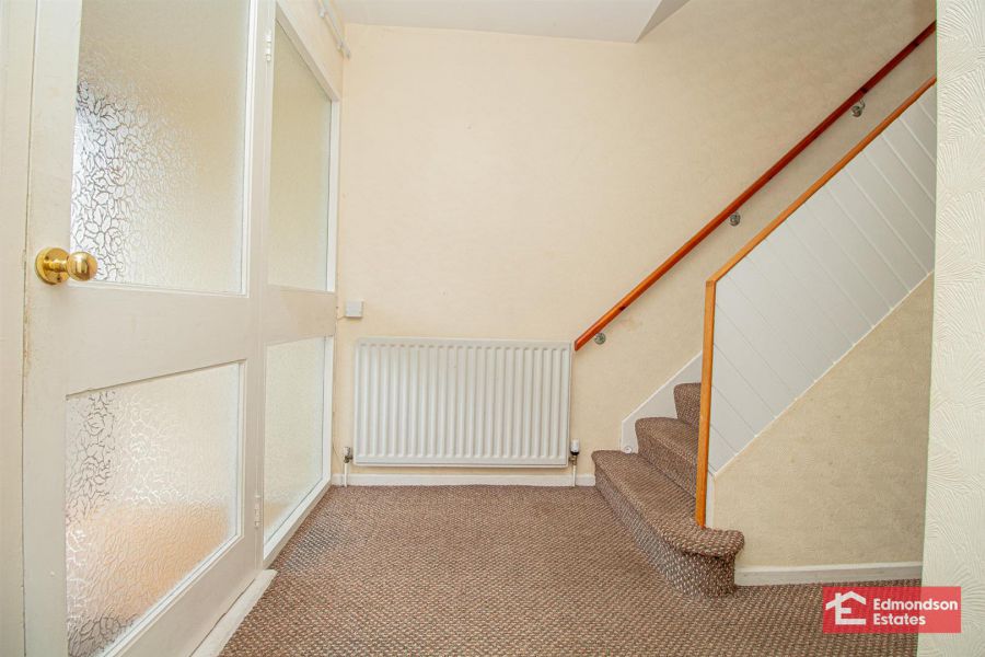 29 Tullymore Park