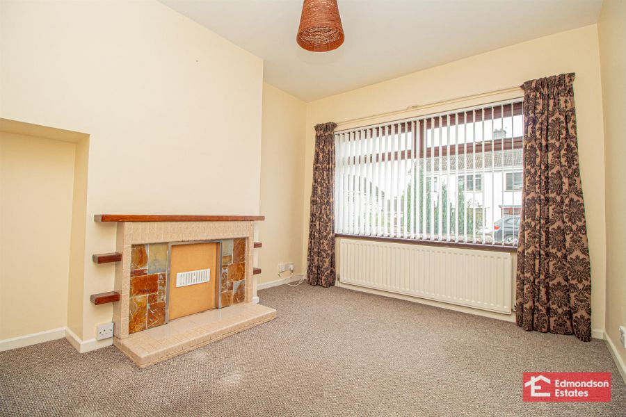 29 Tullymore Park