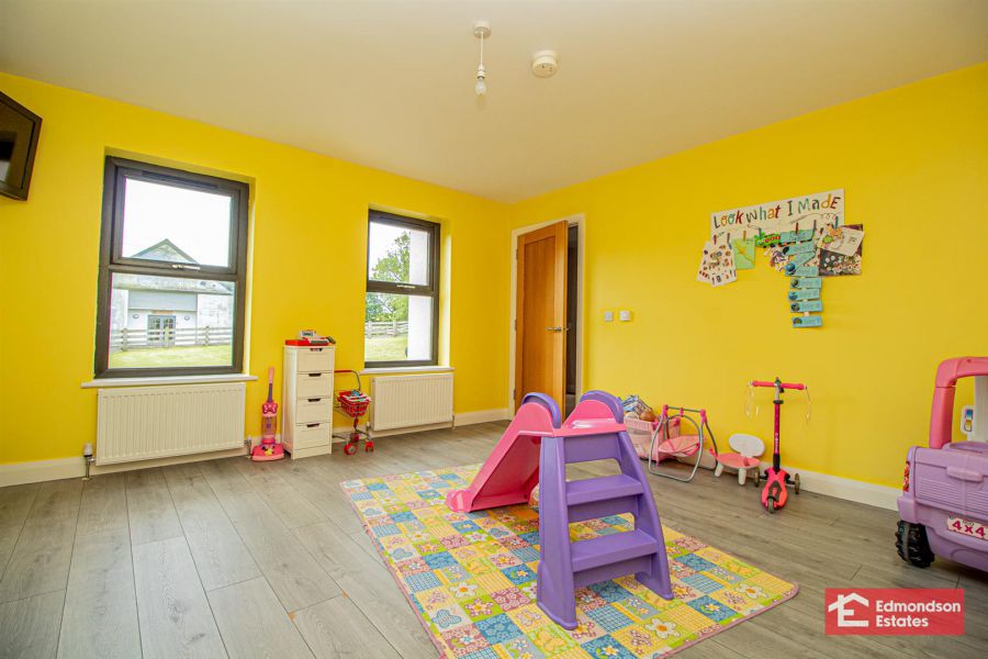 1 Parkfield Road