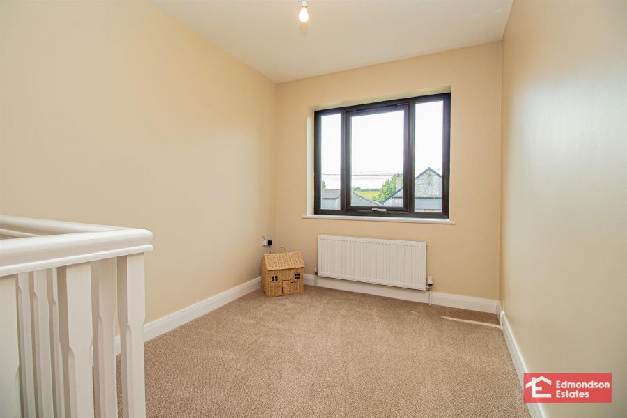 1 Parkfield Road