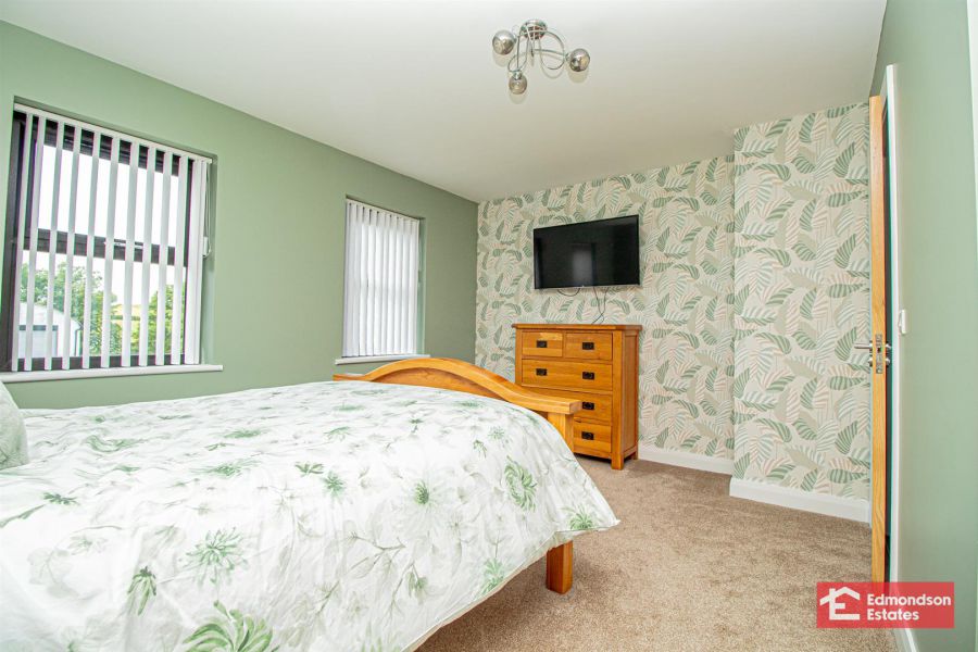 1 Parkfield Road