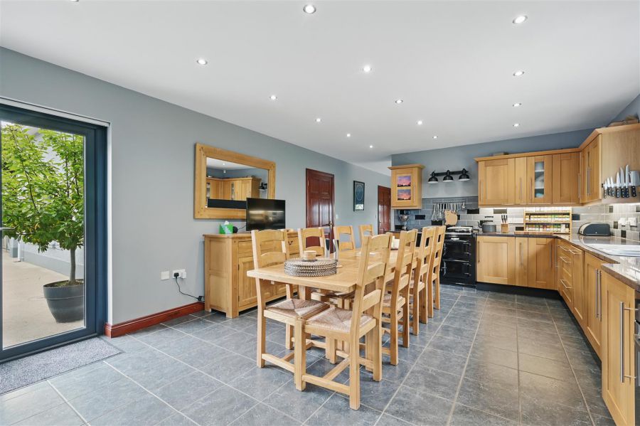 Edenvale View, 76 Chapeltown Road