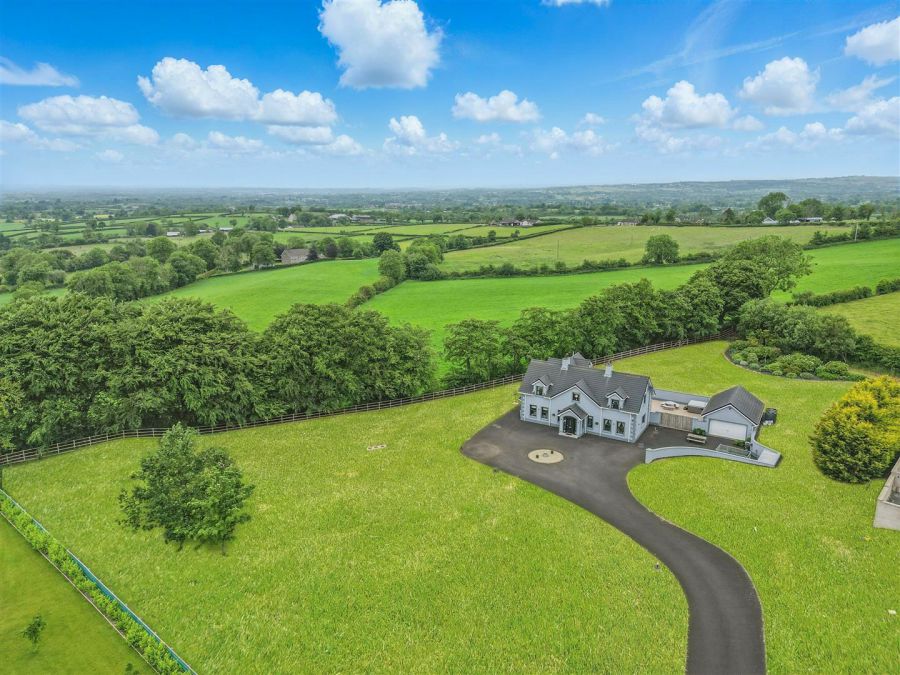 Edenvale View, 76 Chapeltown Road