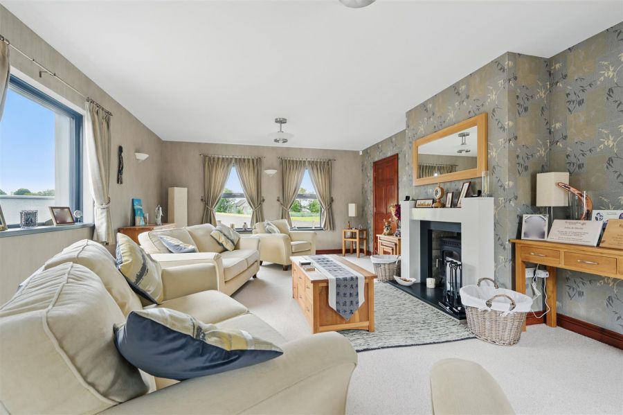 Edenvale View, 76 Chapeltown Road