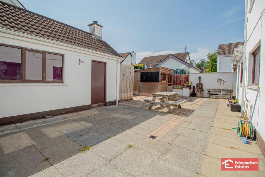52 Gracefield