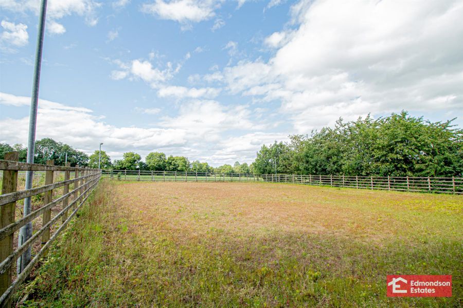 33 Tamlough Road