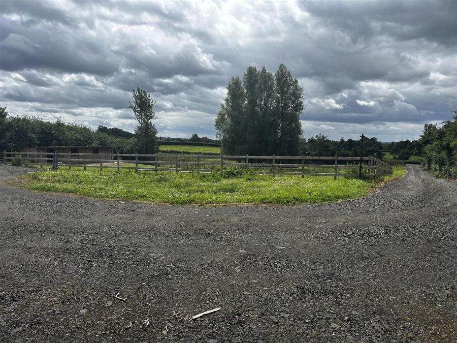 Equestrian Yard & Paddock, 51a Rankinstown Road