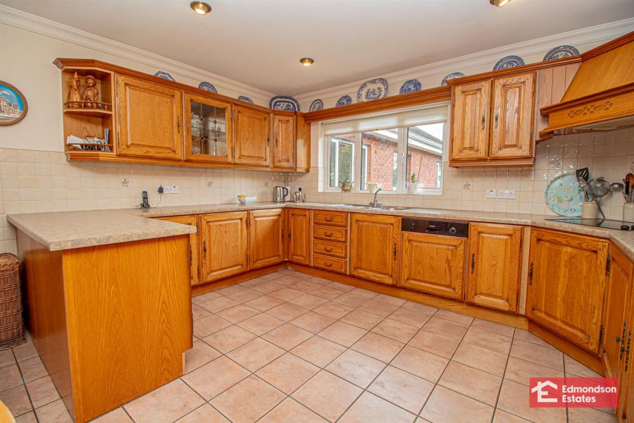27 Dreen Road