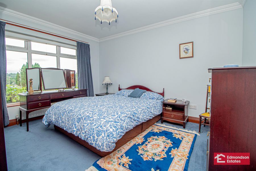27 Dreen Road