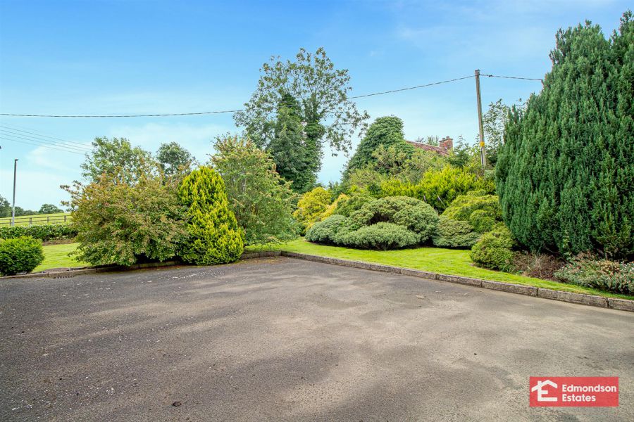 27 Dreen Road