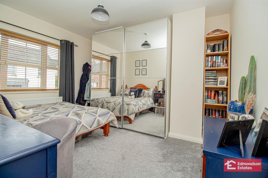 27 Greenhall Park