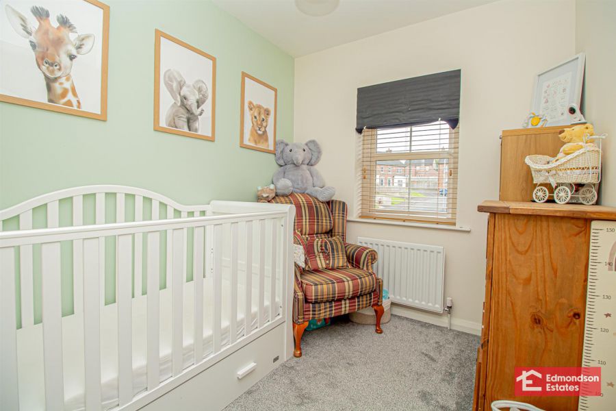 27 Greenhall Park