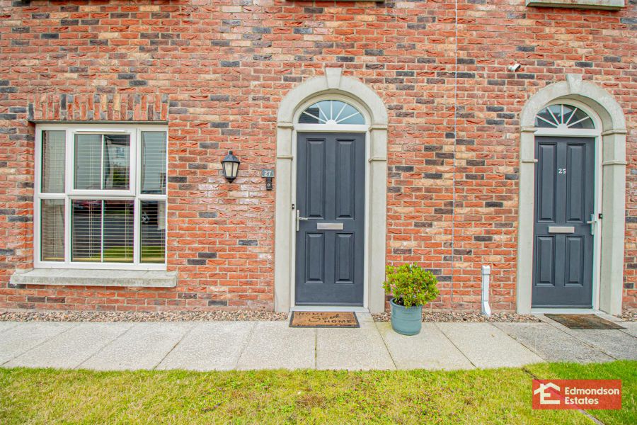 27 Greenhall Park