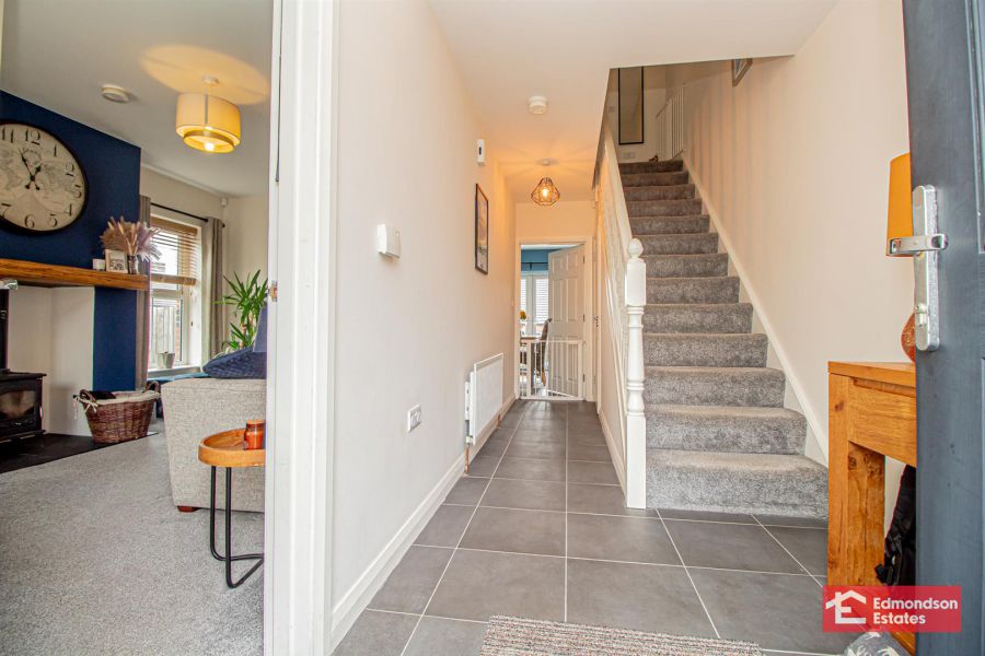27 Greenhall Park