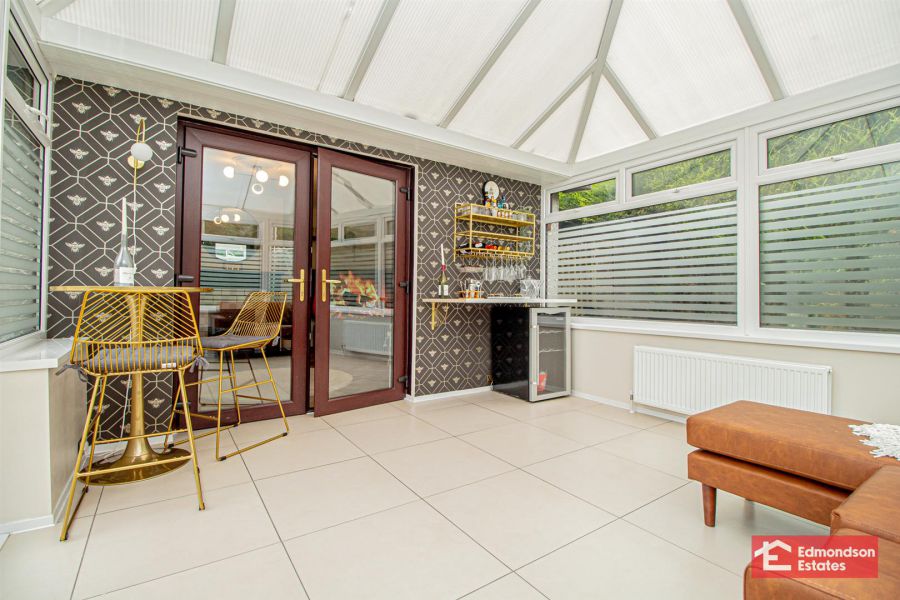 5 Sherwood Avenue