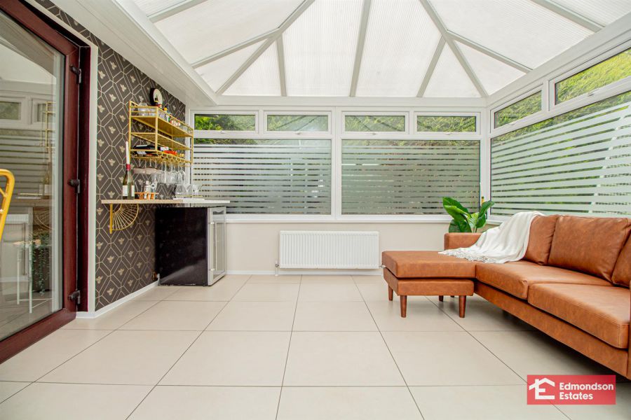 5 Sherwood Avenue