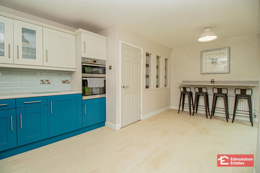 5 Sherwood Avenue