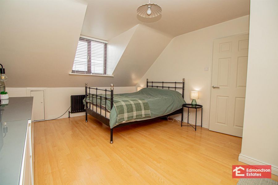 5 Sherwood Avenue
