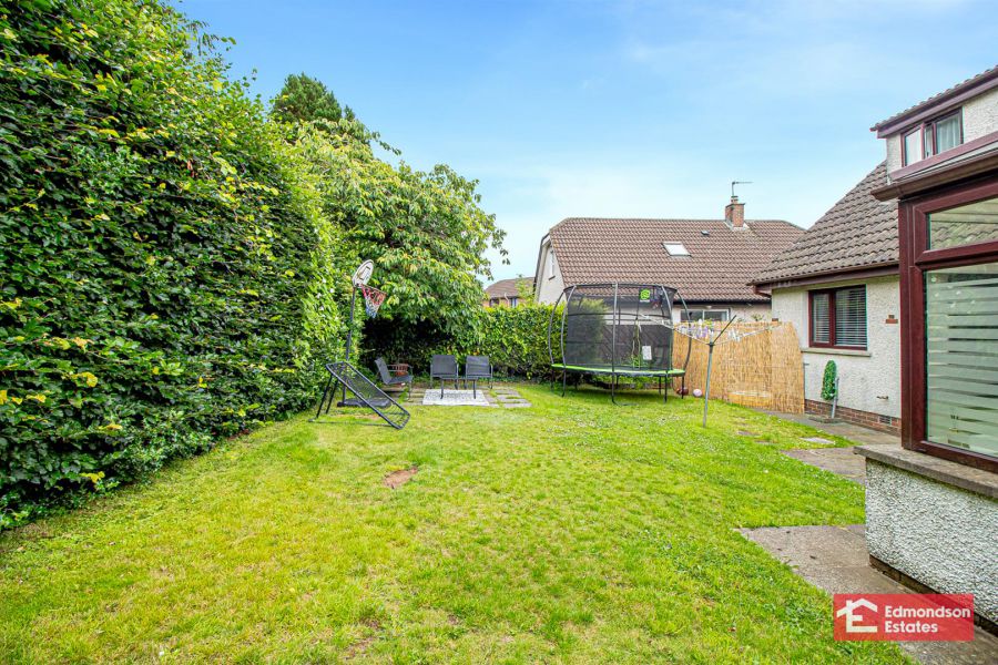 5 Sherwood Avenue