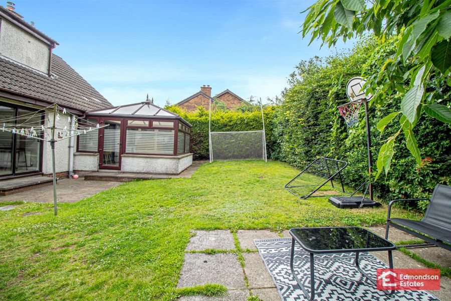 5 Sherwood Avenue