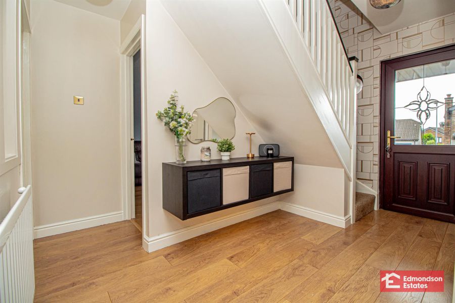 5 Sherwood Avenue
