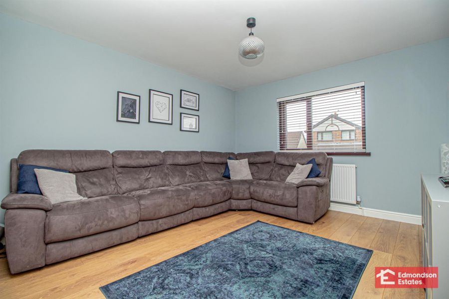 5 Sherwood Avenue