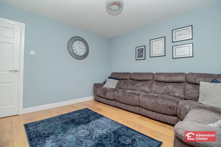 5 Sherwood Avenue