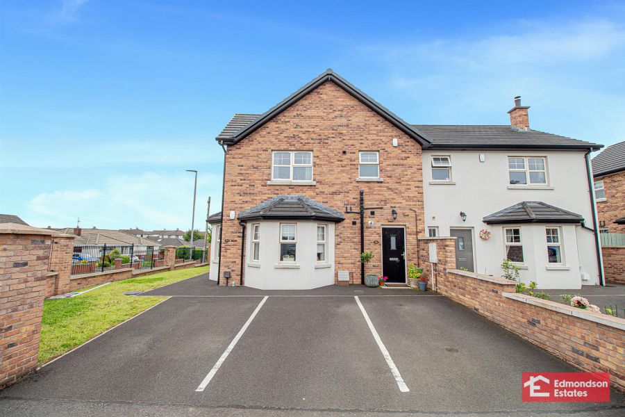 26 Carnwood Hall