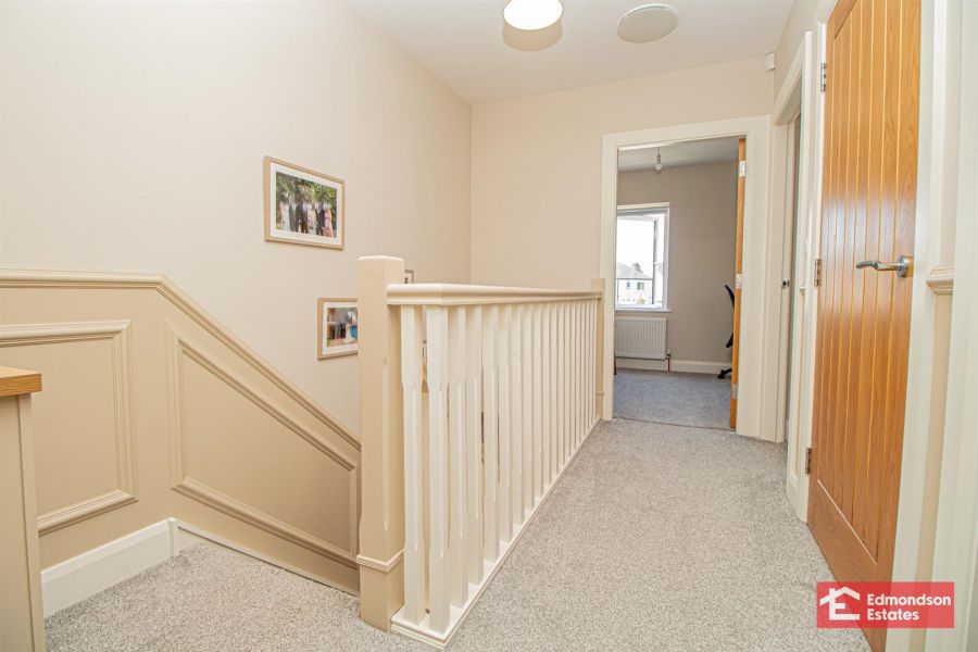 17 Rectory Manor