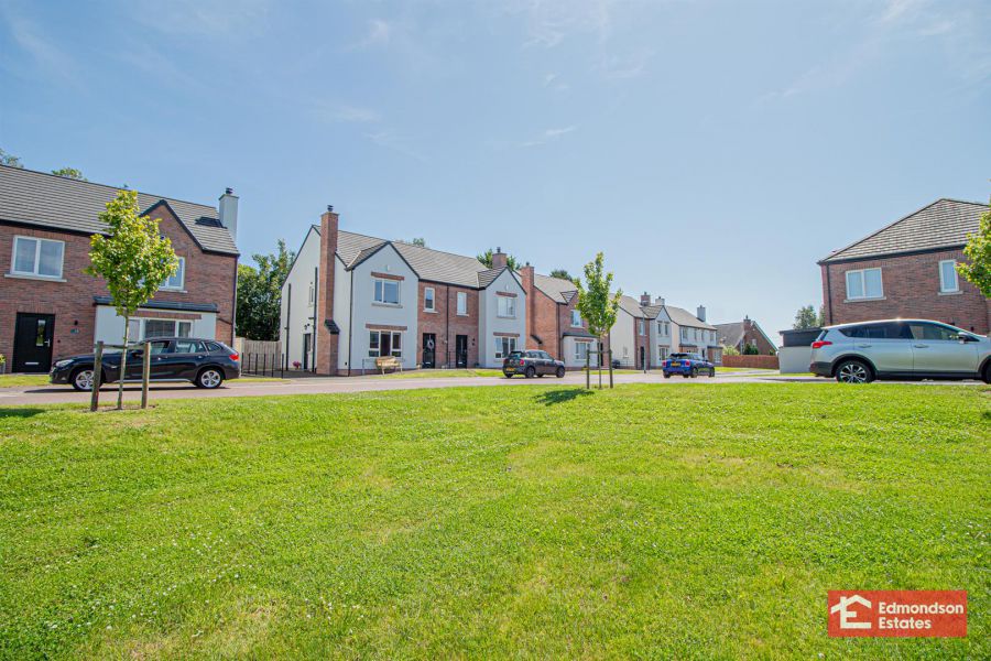 17 Rectory Manor
