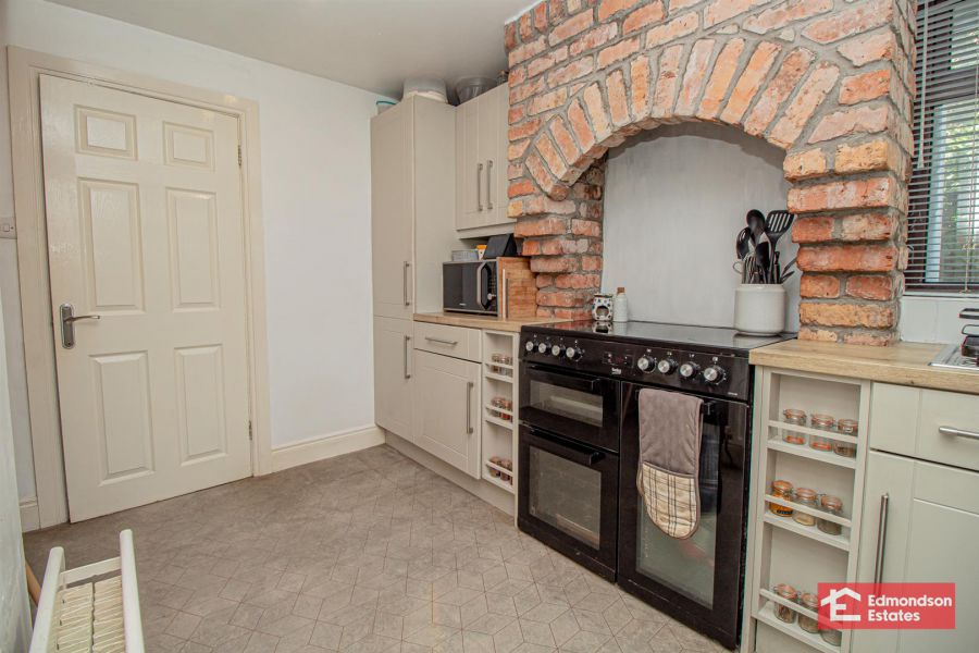 14 Allisons Hill
