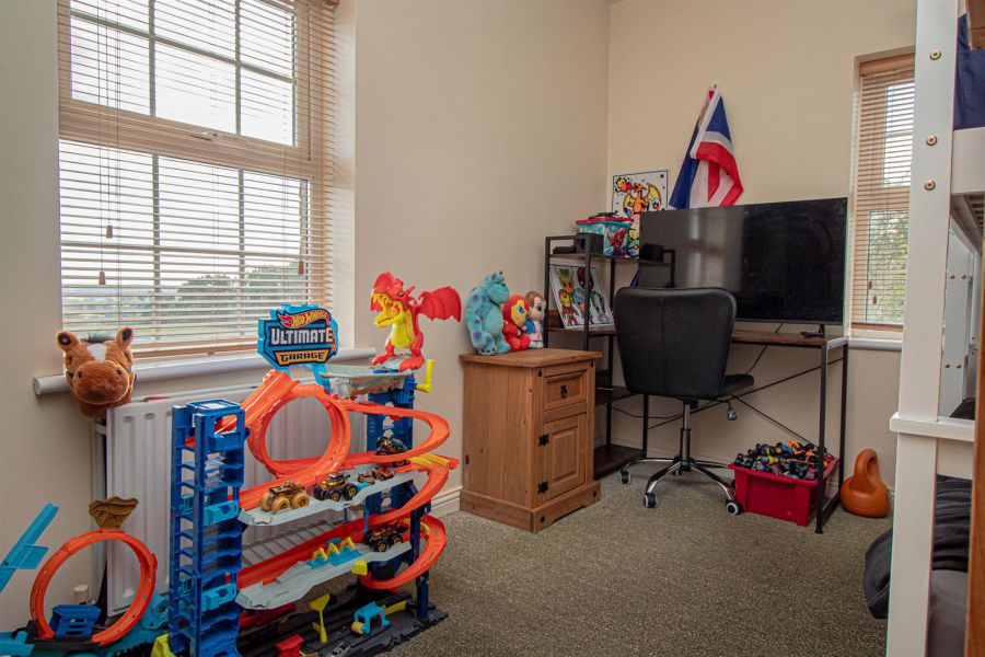 14 Springmount Mews