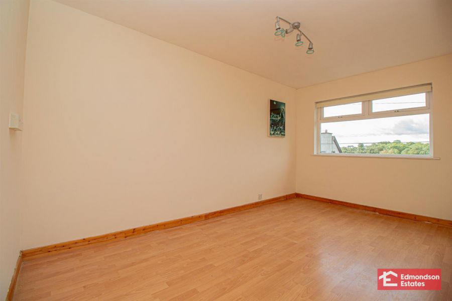 48 Straid Road