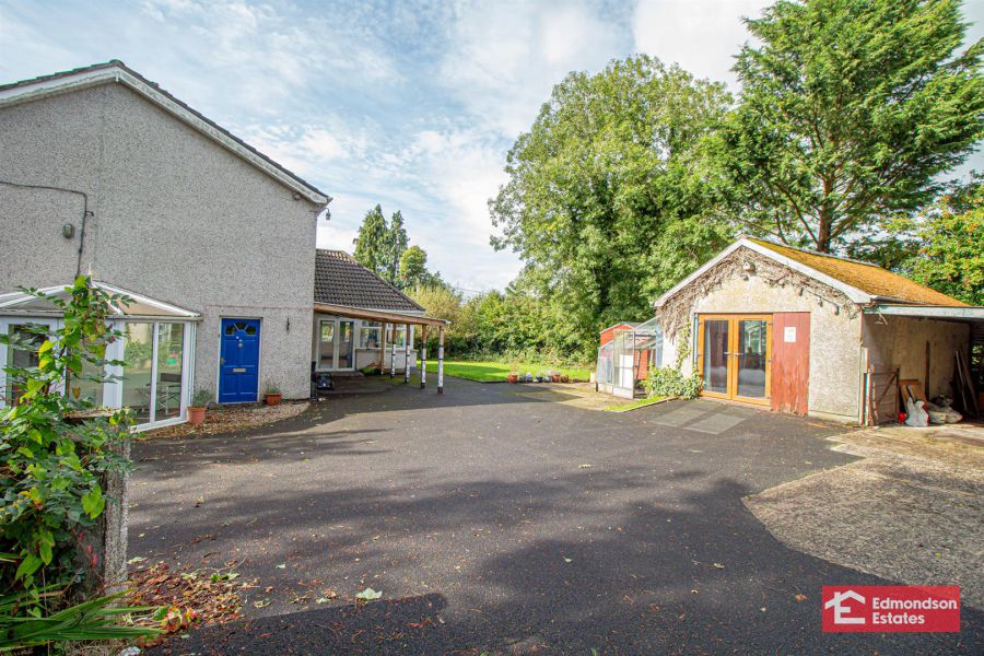 48 Straid Road
