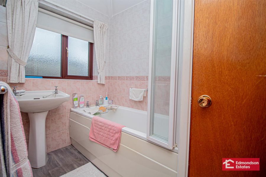 7 Glenariff Crescent