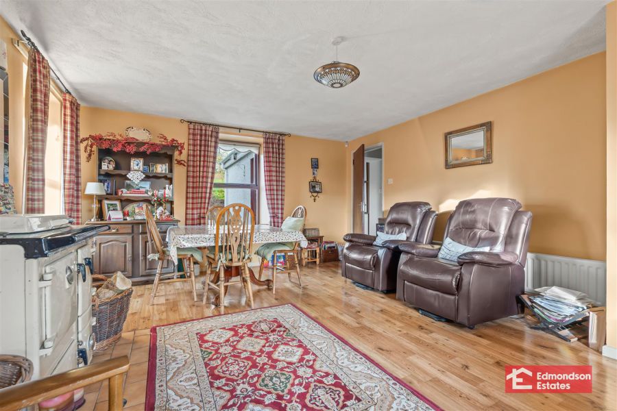 20 Loughloughan Road