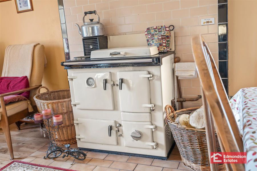 20 Loughloughan Road