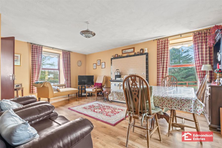 20 Loughloughan Road