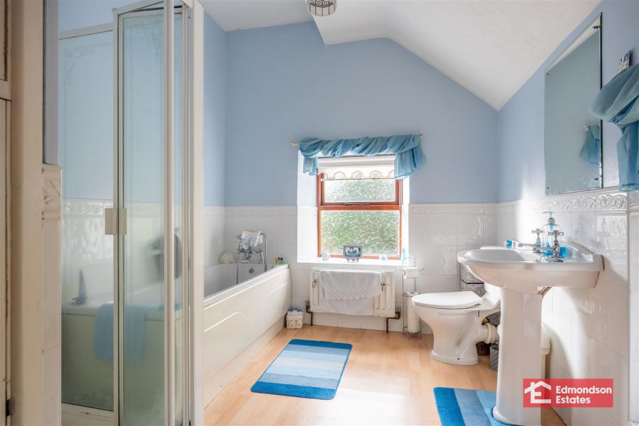 20 Loughloughan Road